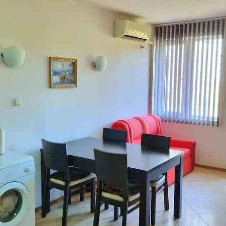 Sunny Hills, 1 Bedroom Apartment *